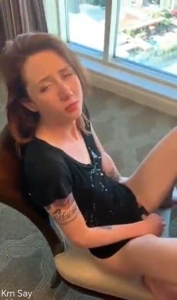 Wiss Kris_Hot_geisha, Eufrat- Hermanastra zorr4 pajera se masturba duro en su chep4 delicios