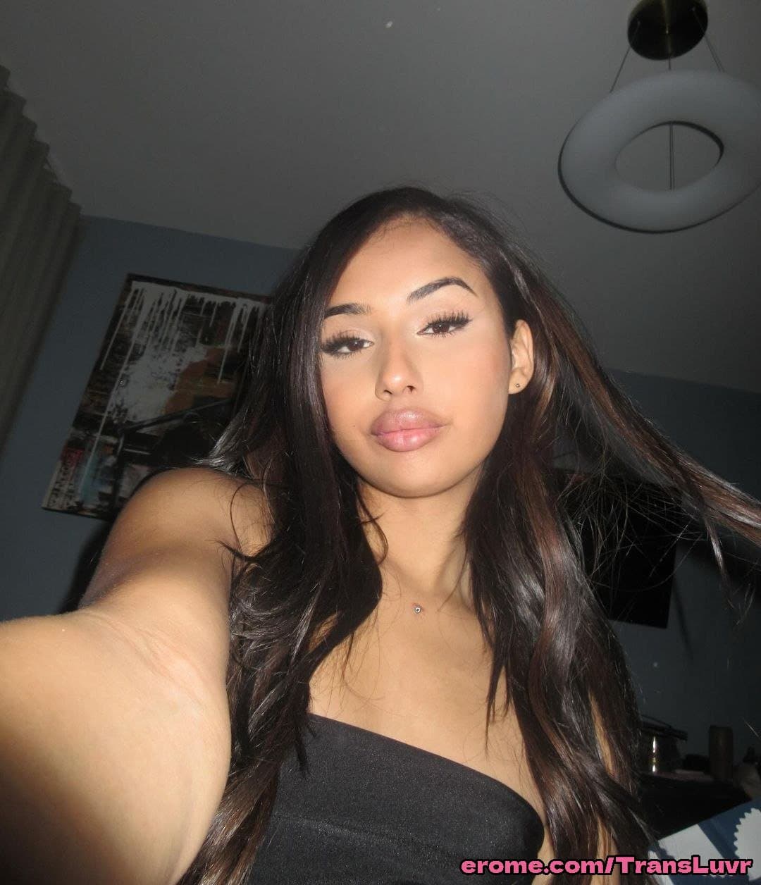 Cute Big Ass Latina Trans BBC Blowjob [Femboy, Shemale, Sissy, Trap]