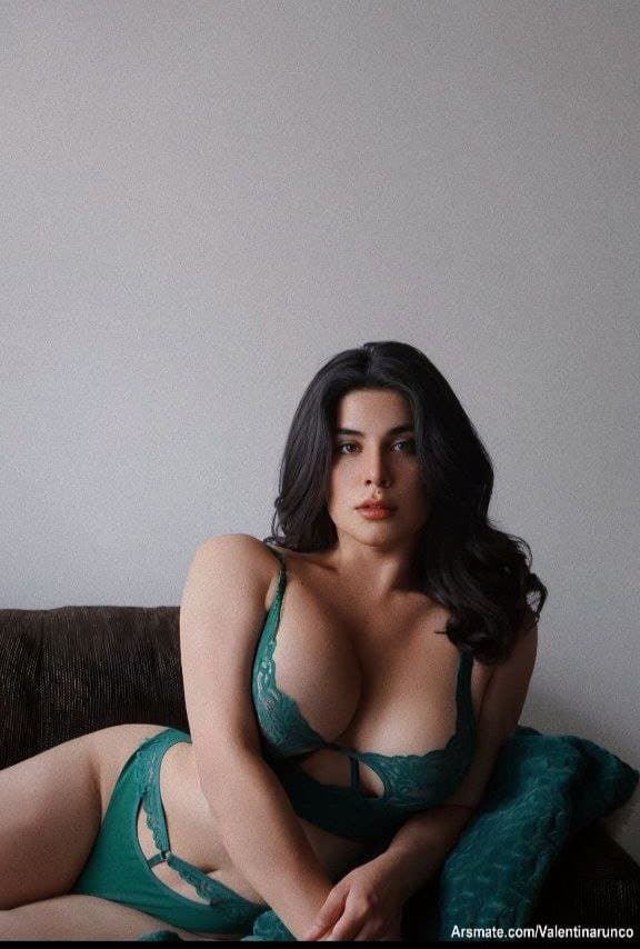 Click to view full size Valentina runco perra culona de grandes tetas