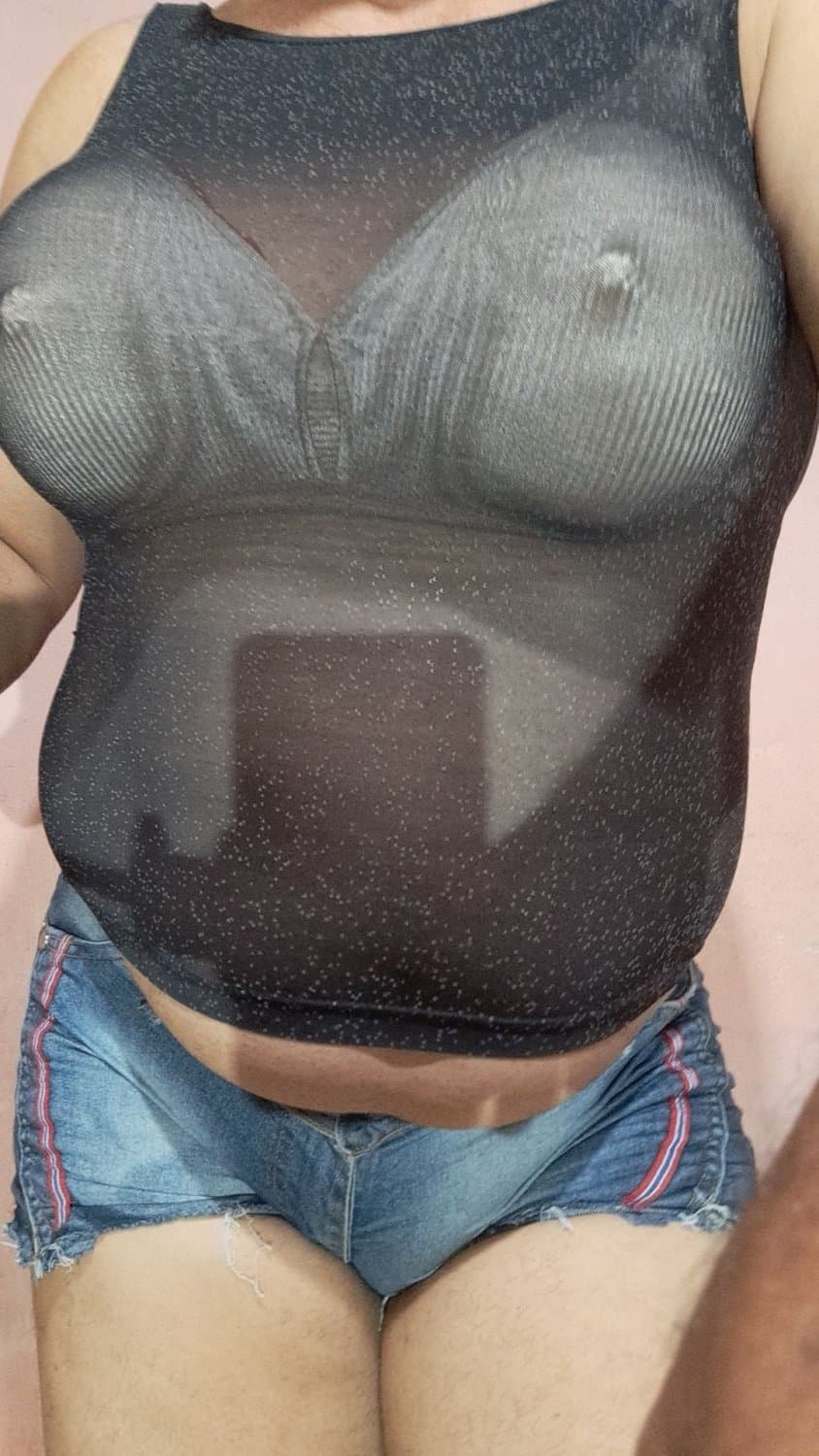 mostrando meu cuzinho