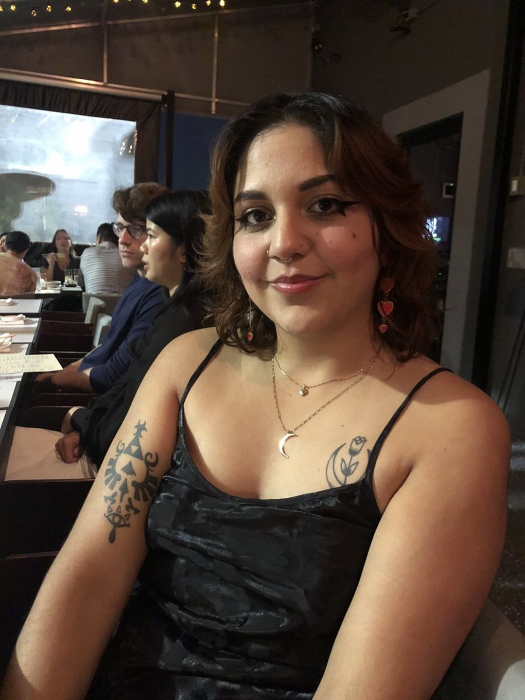 Click to view full size Mac webslut, thicc Latina wants to be seen comment what you like