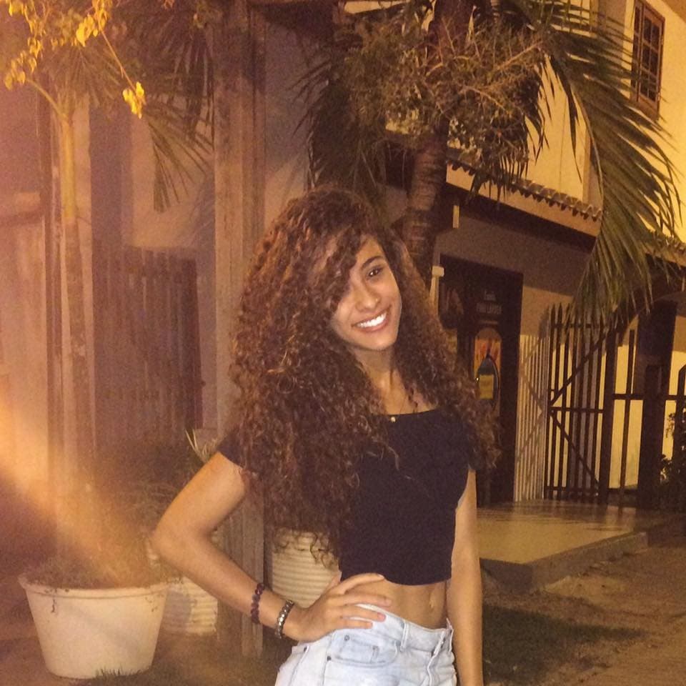 Irene Magrinha com bundao me Chupando gostoso! Filmando Escondido