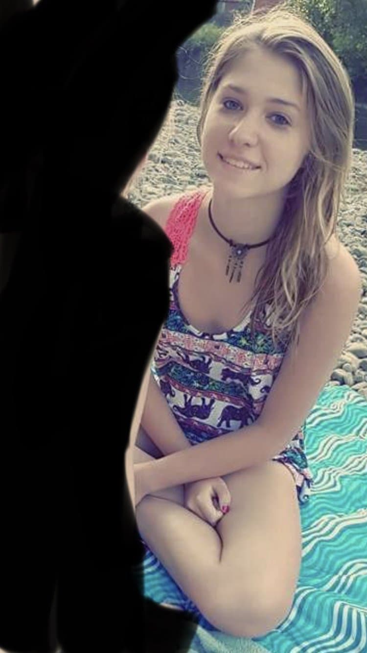 Girlfriend sucked on a new strangers cock today!!! Next a stranger gets to breed her slut butthole