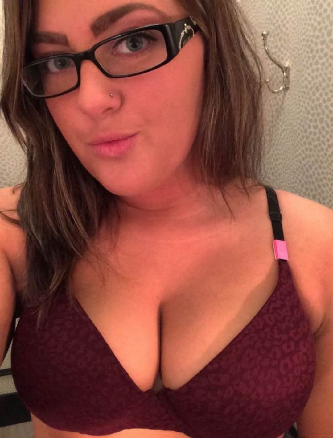Raina 18yo Minnesota USA likes blowjob and deeptroath with big boobs. For same  my Kik in comments