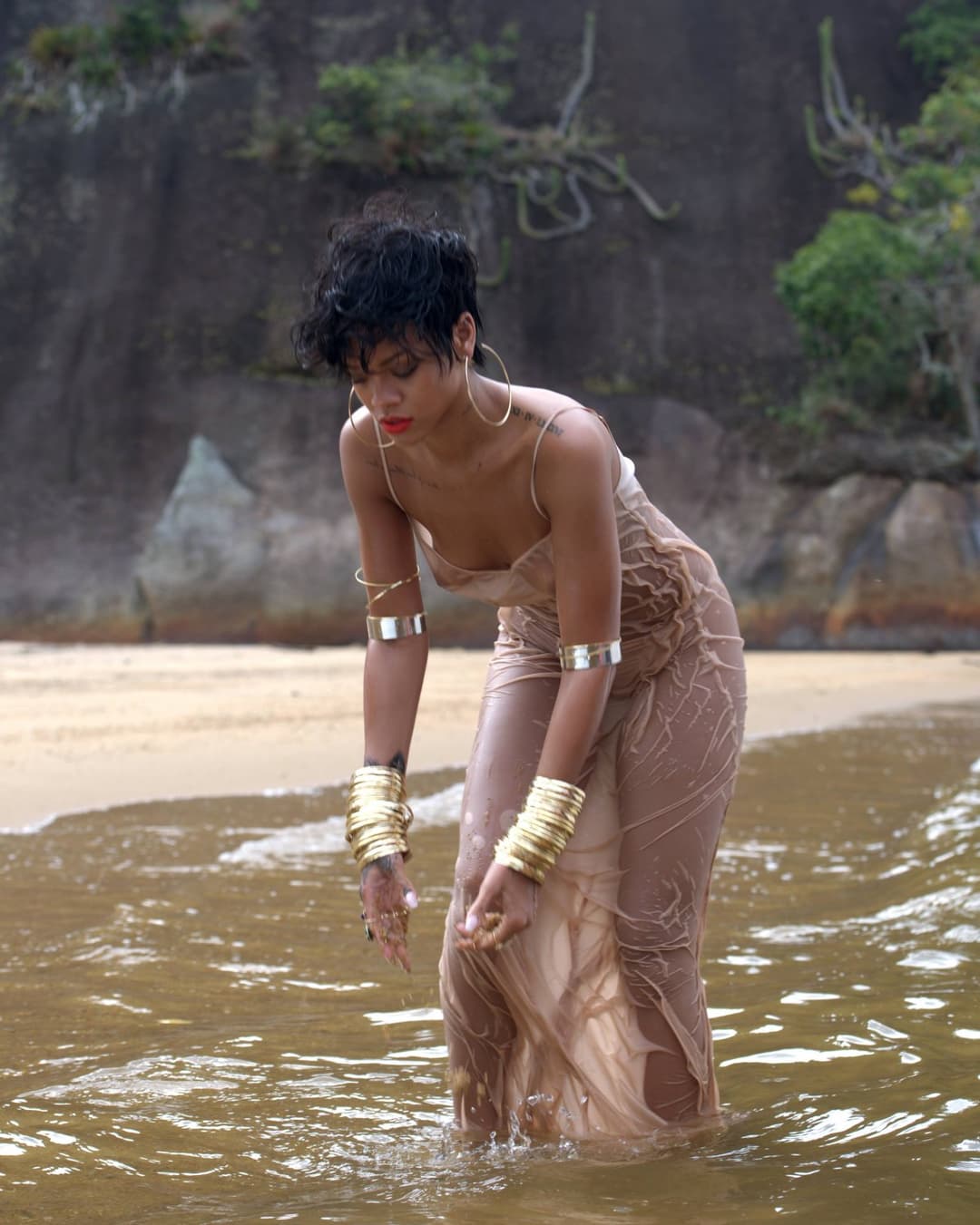 Rihanna - 2014 Vogue Brazil Outtakes v1