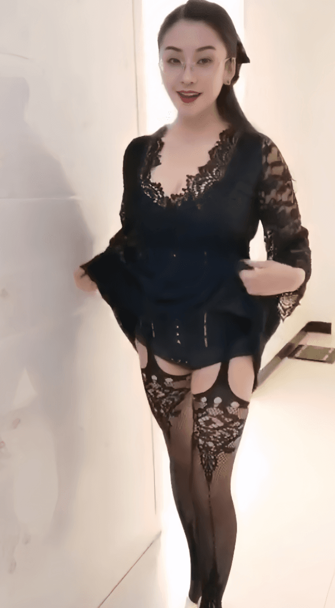 Someone told me this slut Asian milf mom was in denial, but what about this time??