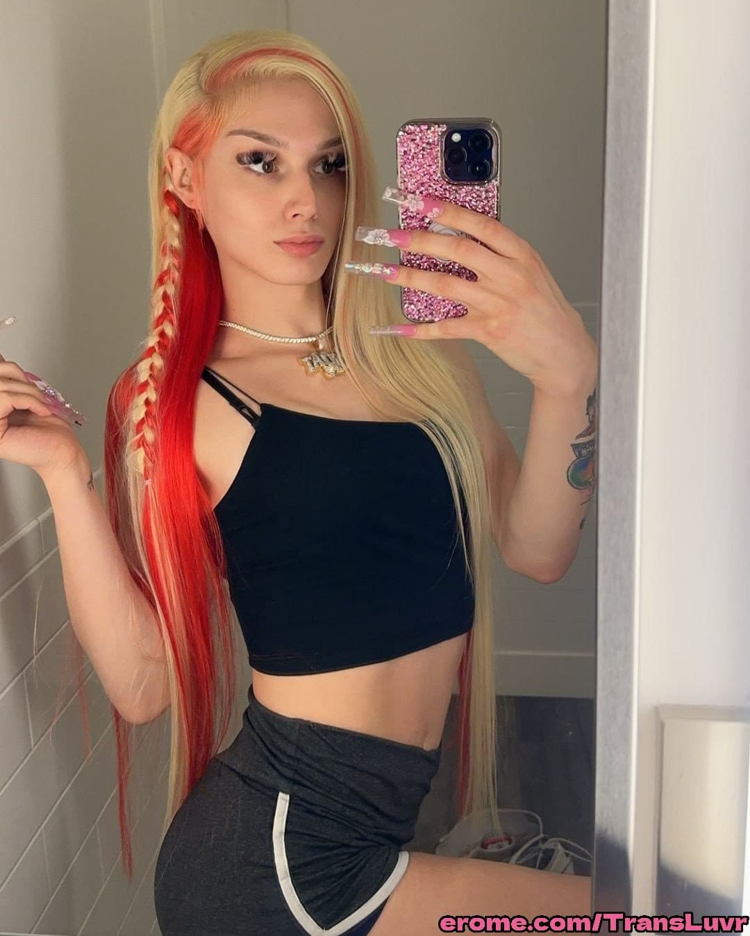 Snow Bunny Trans W Big Ass Takes A BBC Dildo Up Her Tight Asshole [Femboy, Shemale, Sissy, Trap]