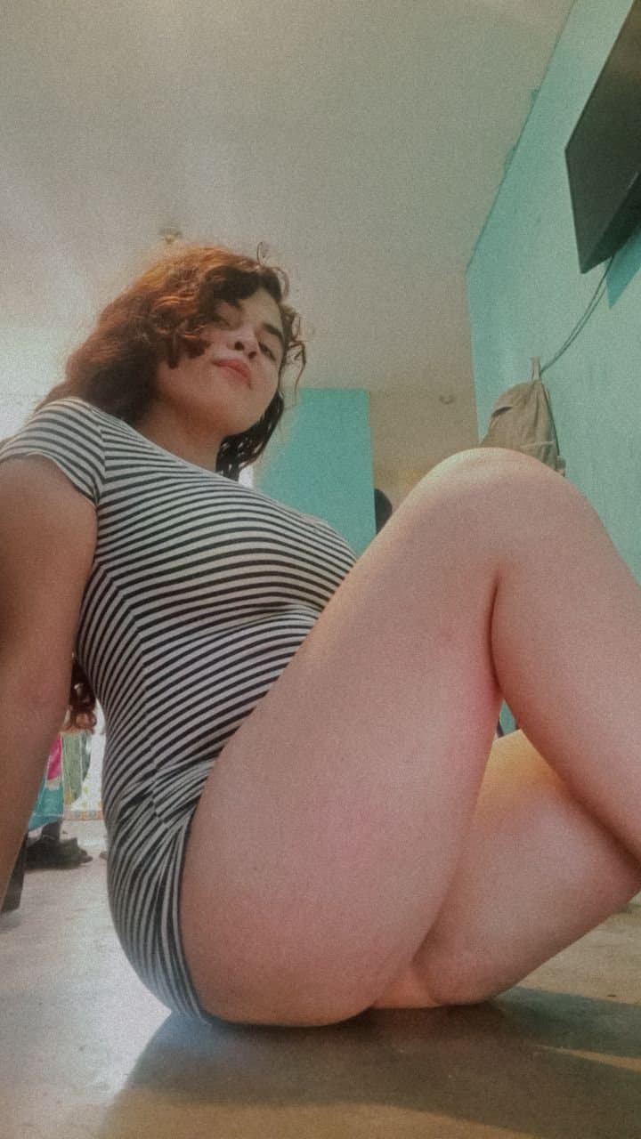 Una ex putita infiel de México... sí la ven por la calle pónganle a mamar de awebo