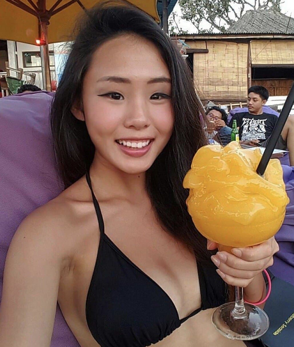 Asian girl amazing masturbating