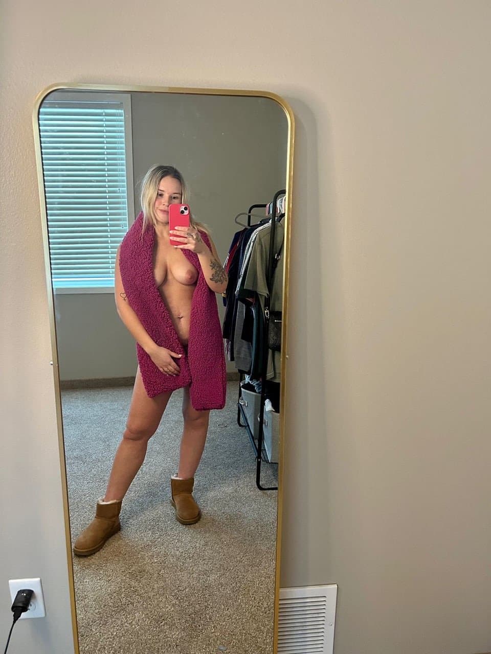 Naughty Nurse ⍷mm⍶⎿⑂??