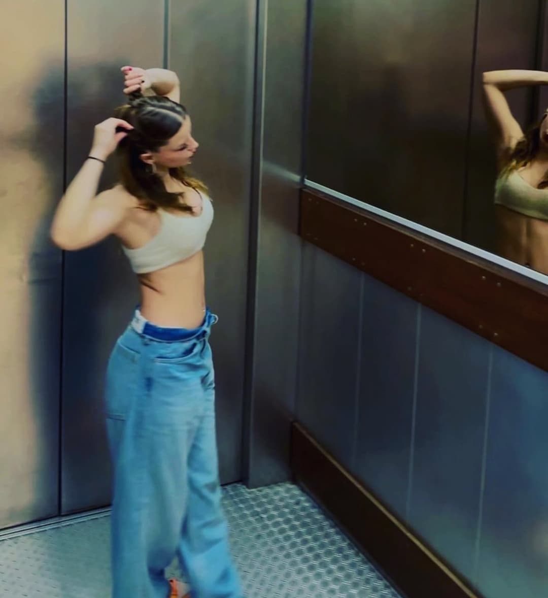 How i look at you waiting for you to cum on me outdoor! Am i a worthy onlyfans newcomer?