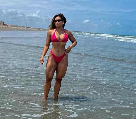 Linda cavala Fit a pedido de um seguidor