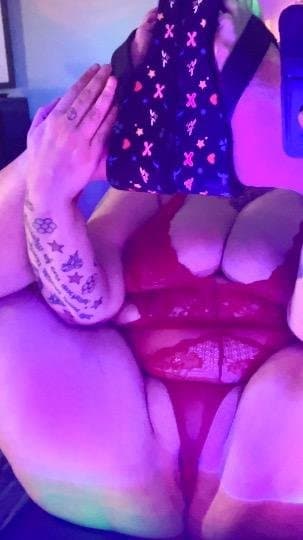 AMAZING big booty beautiful breasted busty bbw mom LOUD MOANING wet pussy solo