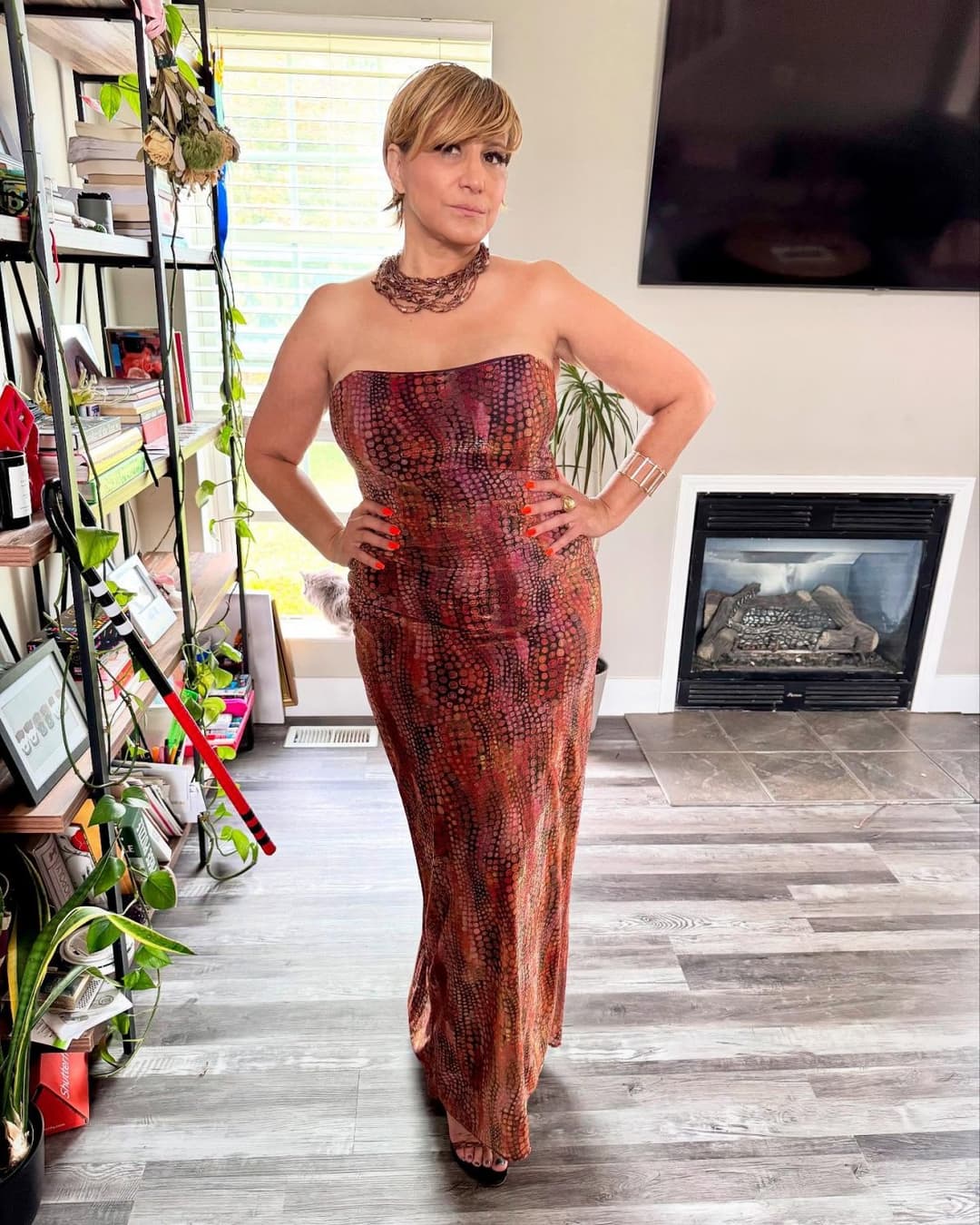 Thick Gilf flight attendant