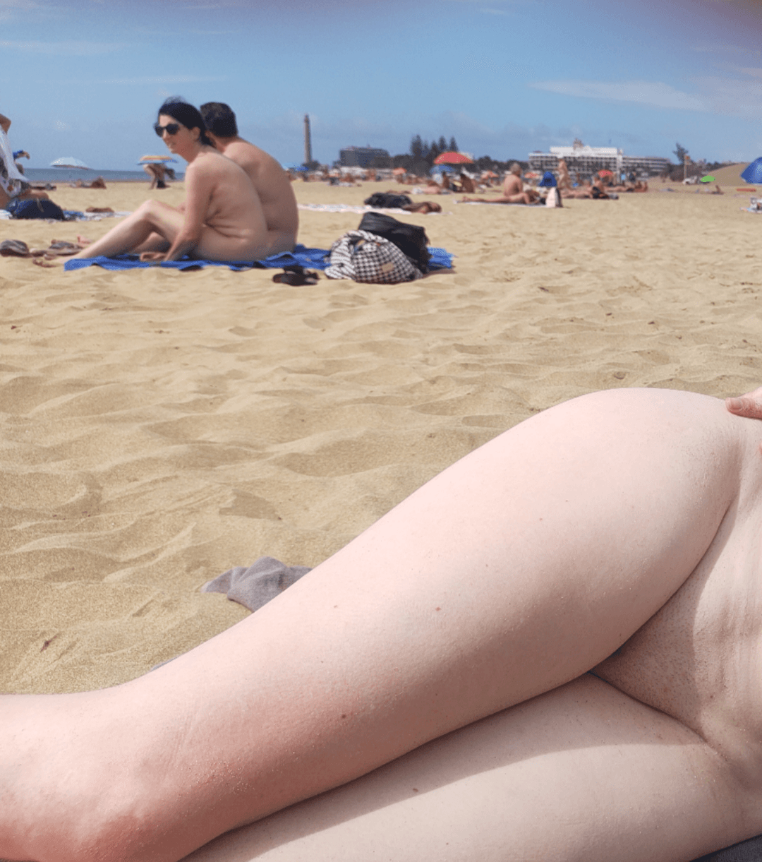 My shy wife agreed to get naked at the public beach in front of strangers