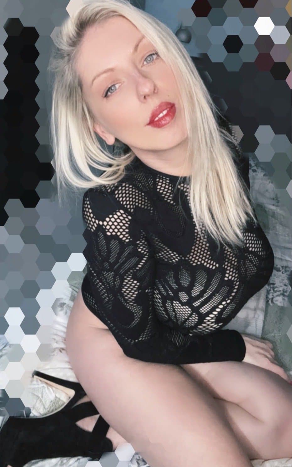 Blonde milf with huge boobs is hungry for some cock