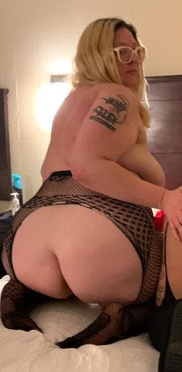 Part 2 married mature milf bbw moms phone ft. Her huge dick lover