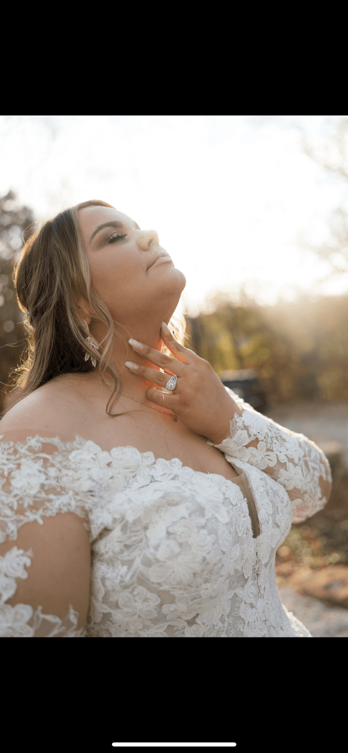 Dumb slut wife Abby banks Kik banks.jj59 for more