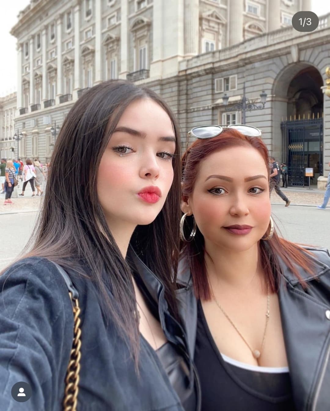 Germain oficial una flaca  y hermosa y valiente venezolana