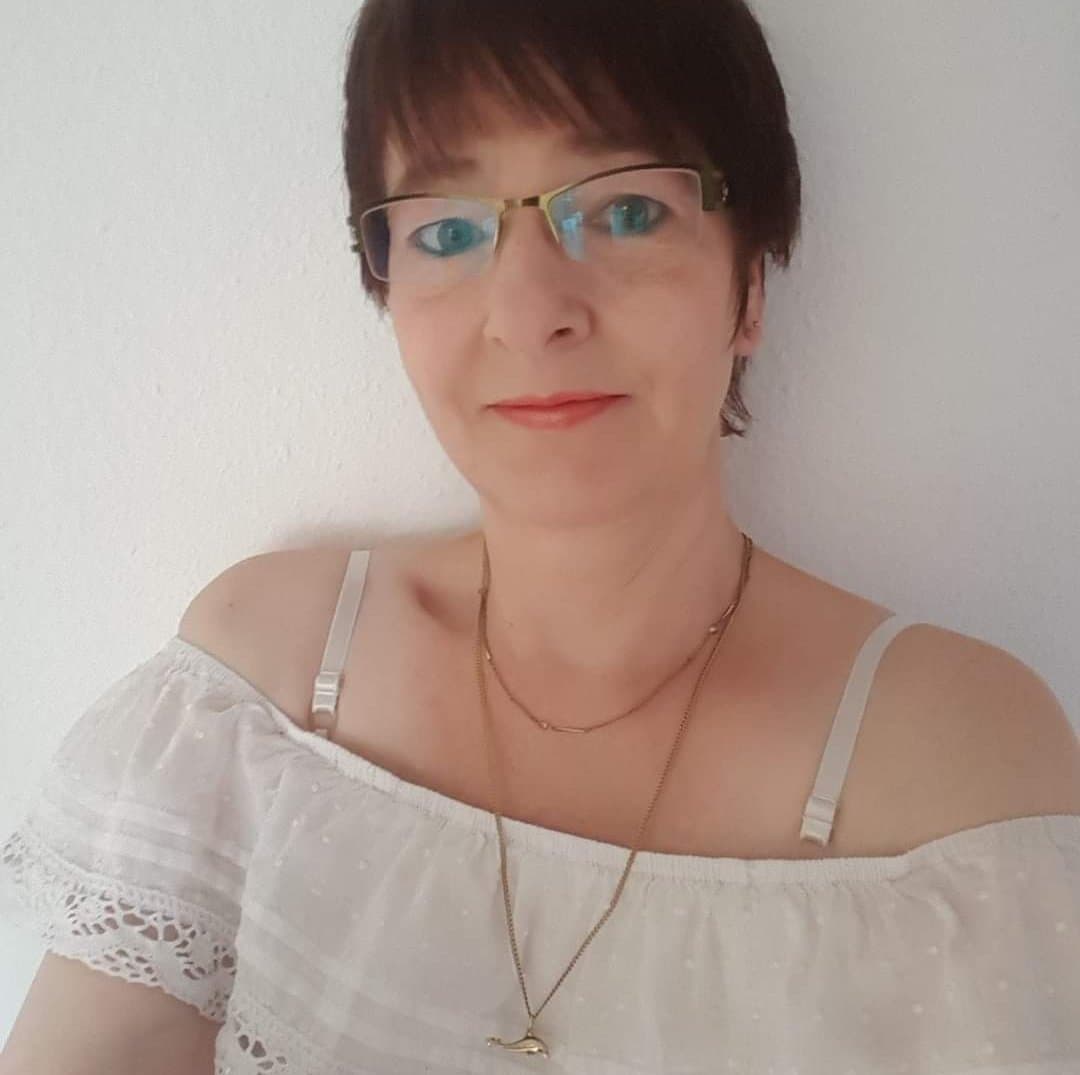 Meine Freundin Lisa Deutsche Webhure und ihre Familie als Wichsvorlage Repost erwünscht