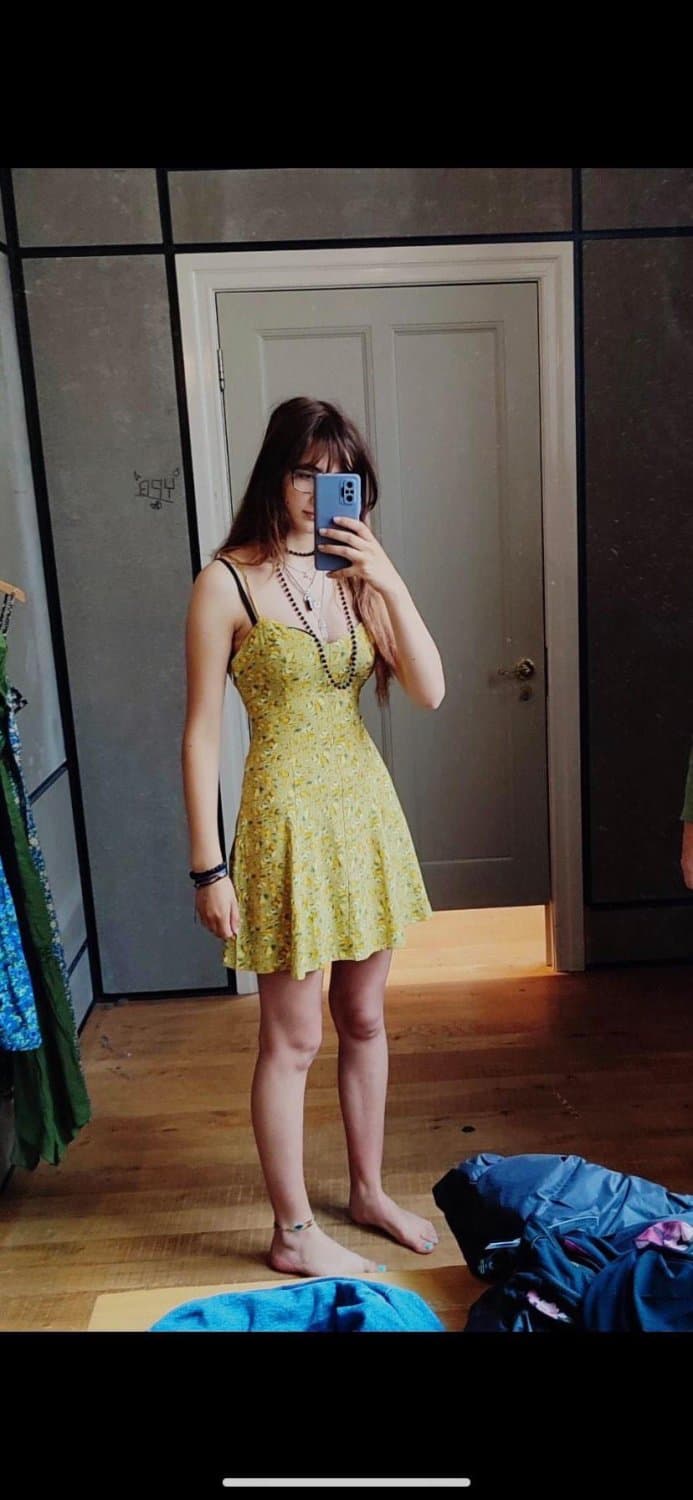 Click to view full size Fit Alt Legal Teen