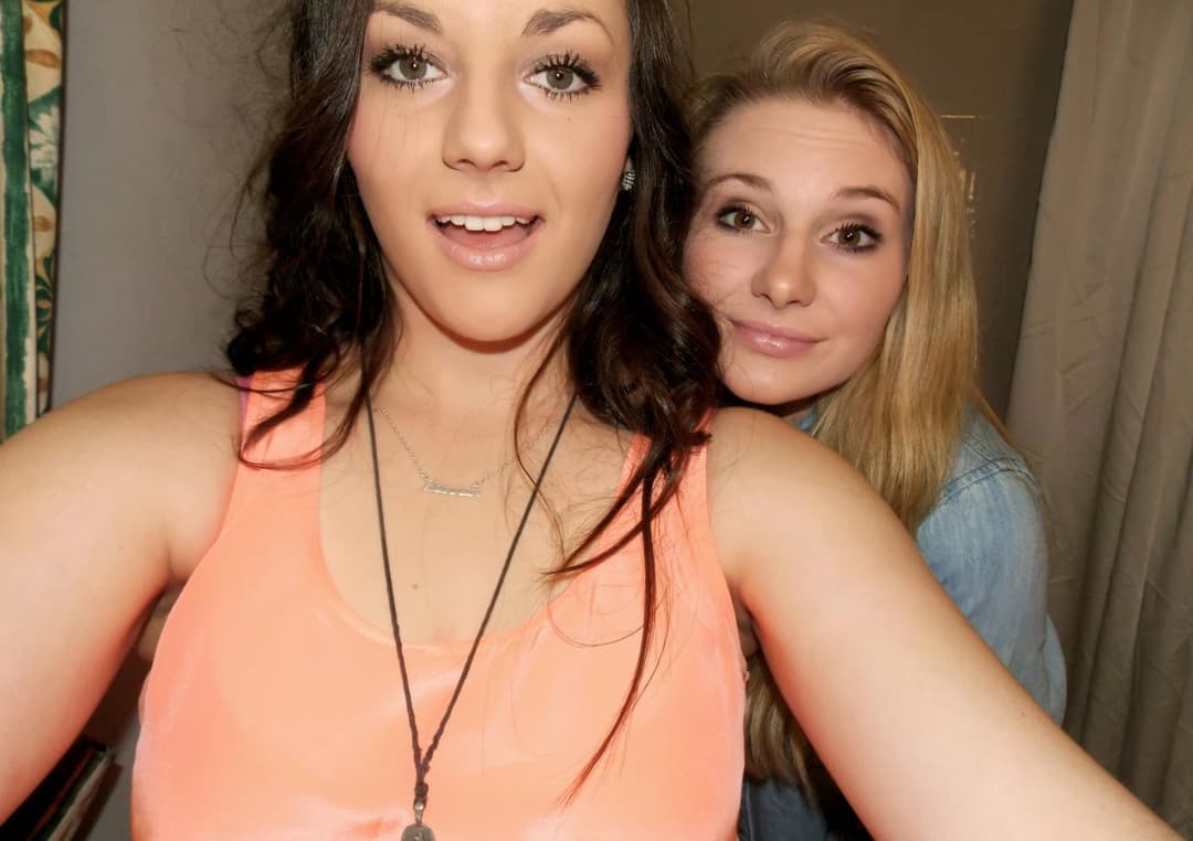 Click to view full size Mount and Fuck Hot Teen Hannah Daly Until You Cum Inside Her