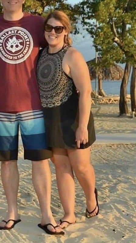 Sexy busty high school teacher Mandi Casillas Bolinger is so sexy and has perfect feet