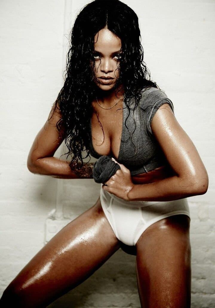 Rihanna Is Such A Beautiful Goddess Slut How Could You Not Resist A Edging Session ??