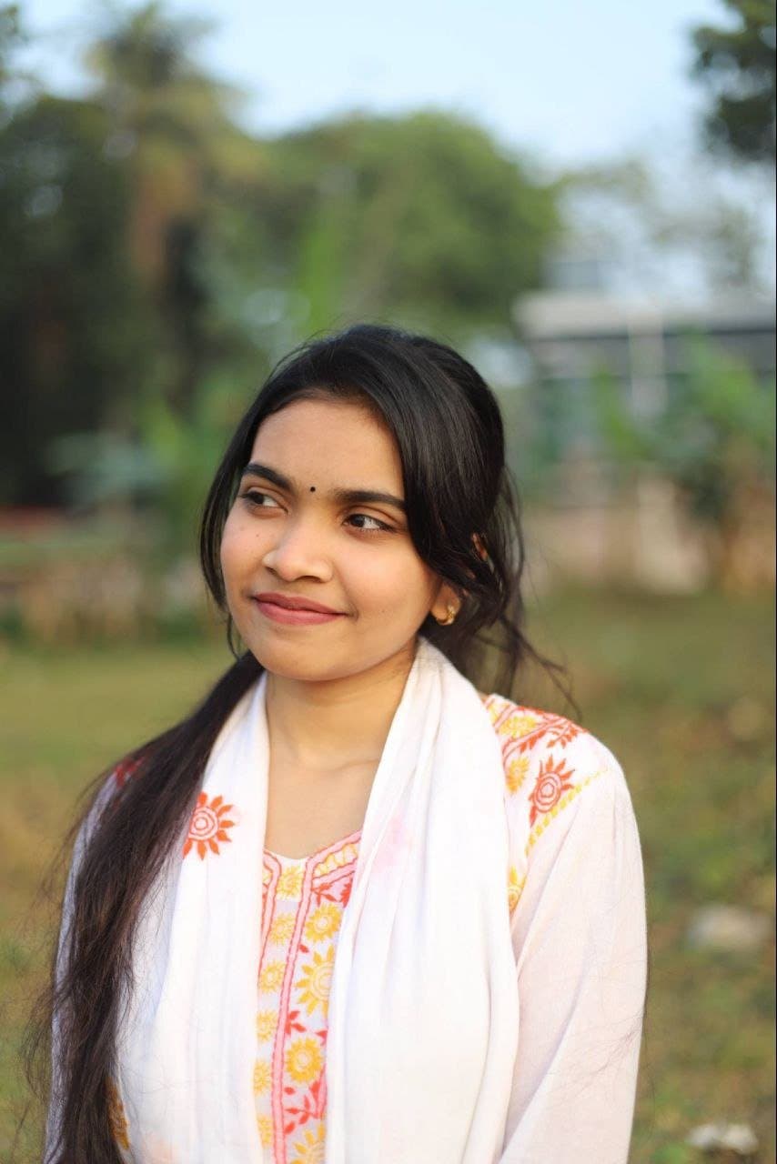 Bangladeshi Tanker GF Pressing Boobs