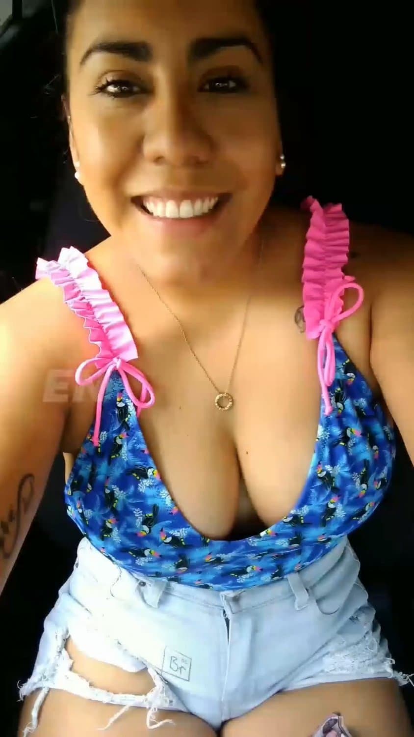 Mega tetona Argentina/Big Huge Tits Argentina -- (NoNude/Soft)