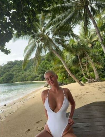 Hot Community College Dropout , went from real to fake tits