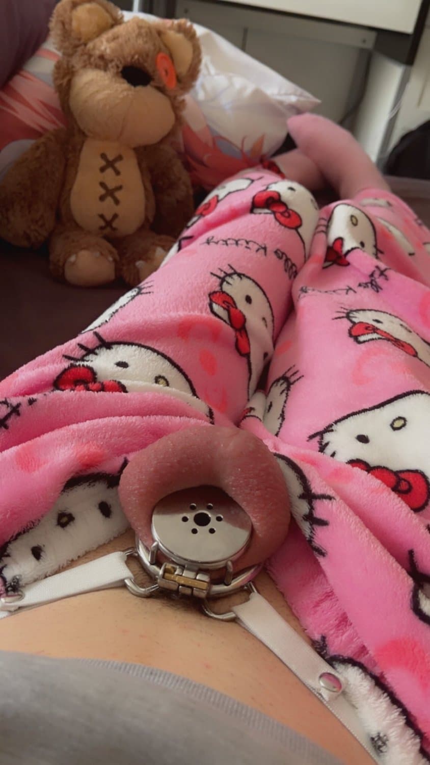 #2 Flat Cage Chastity ? Pics