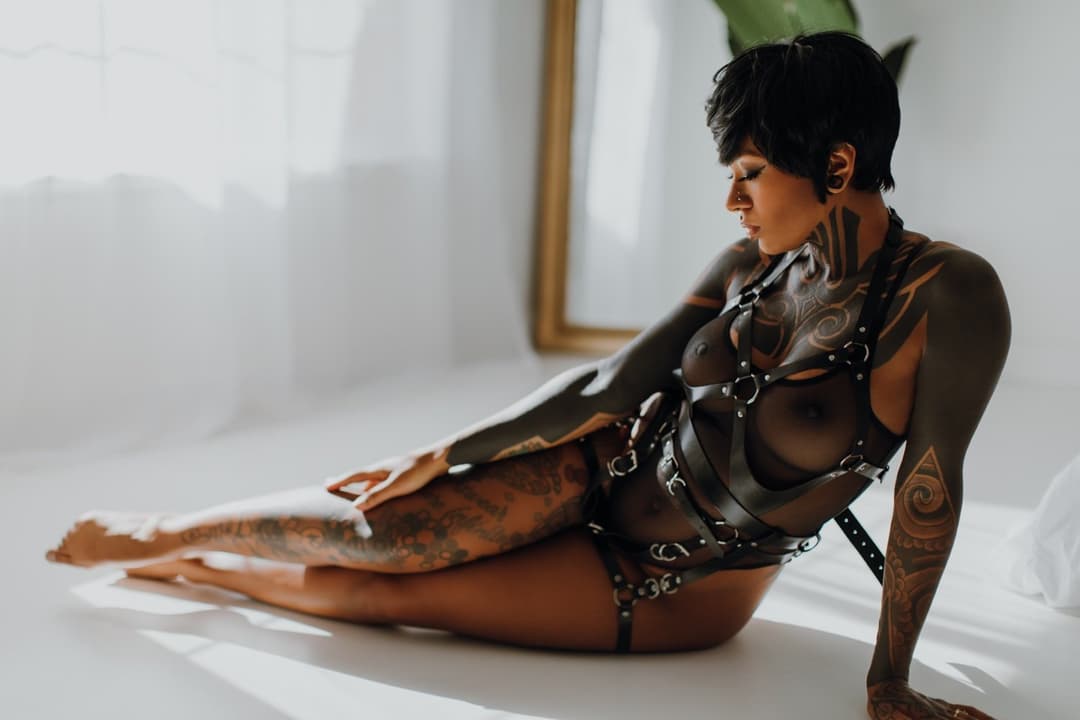 Tatted black beauty boudoir