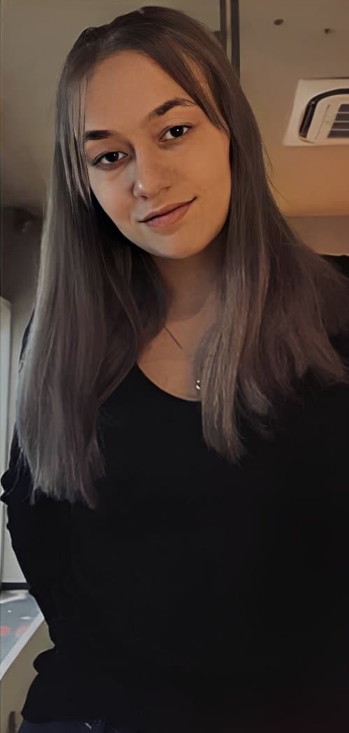 QOS Leonie German Anal Gangbang Fuckslut