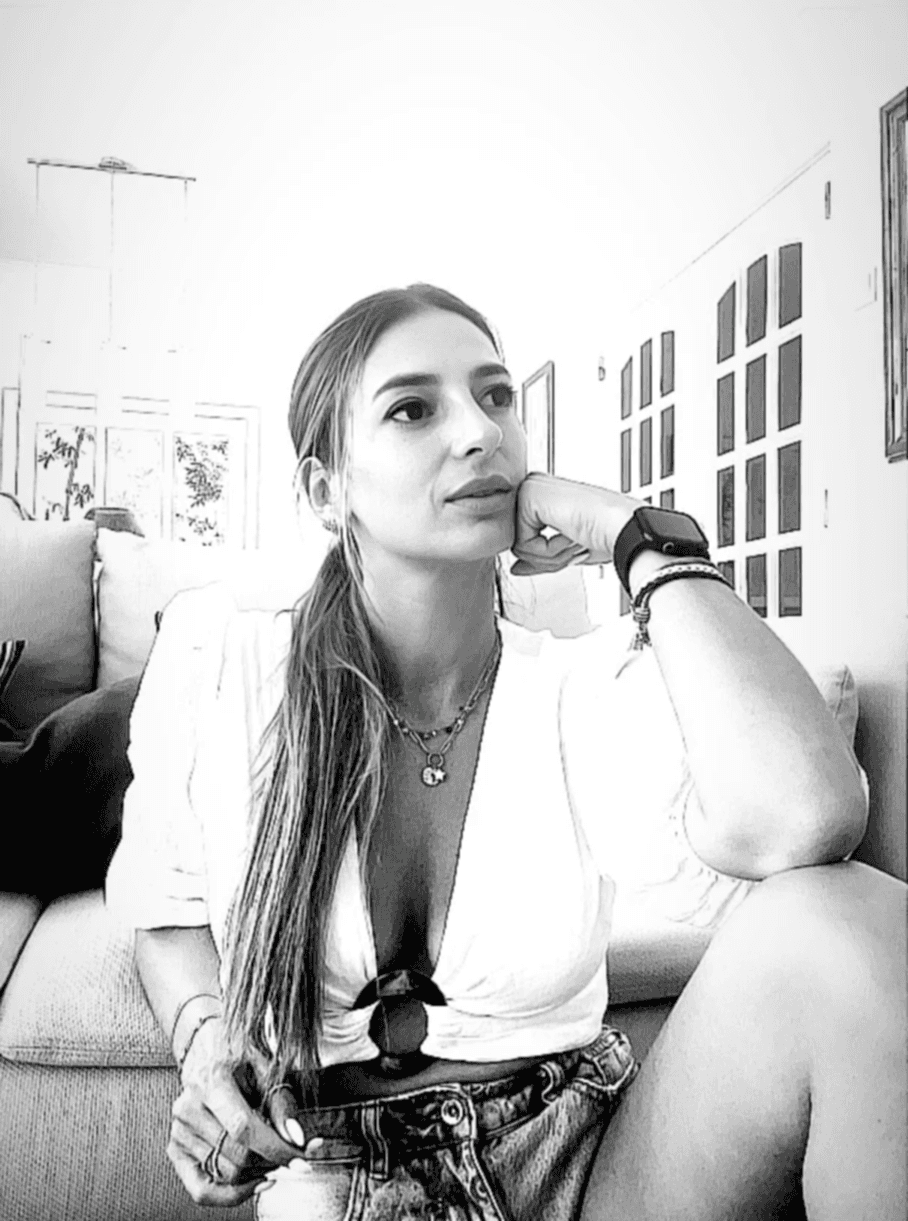 Just an other amateur milf stripped naked