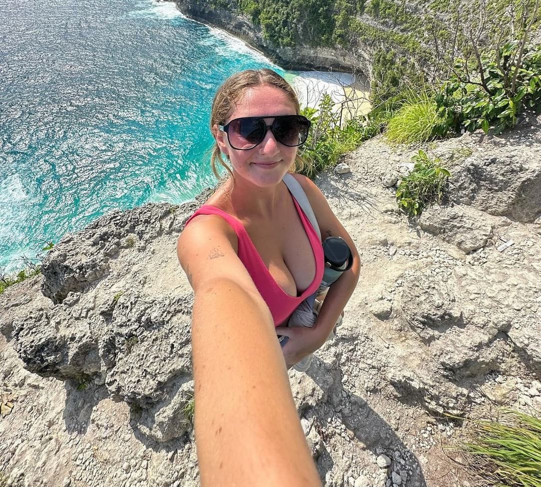 Canada -Malia, slender, super busty, travel slut.