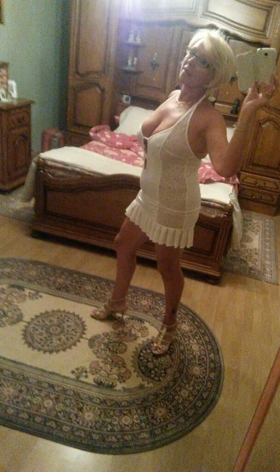 Click to view full size Blonde, Short hair