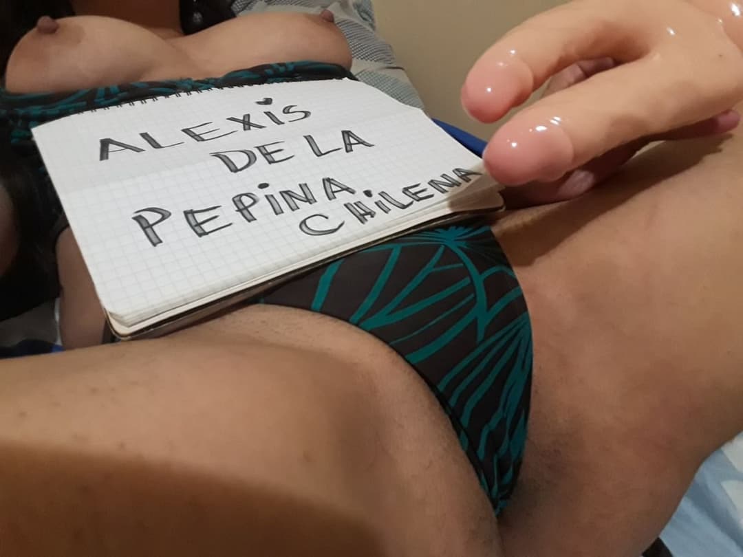 Calientes fotos xxx amateur latina, dildos, tetas, culo y mas...
