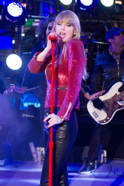 Taylor Swift New Years Eve 2012