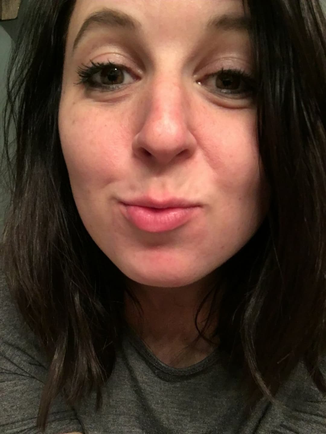 Slut mommy Jennifer, uses her face as her birth control now