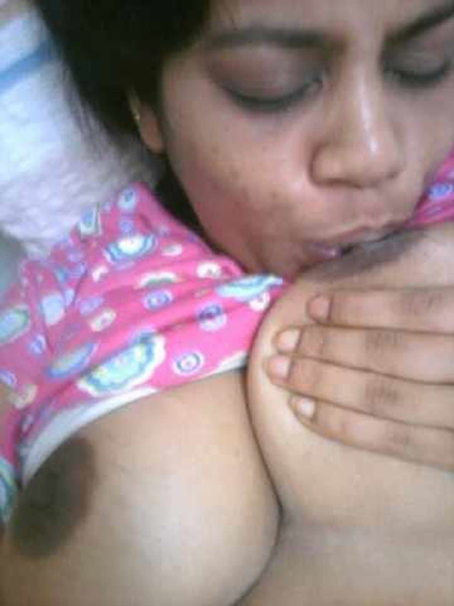 INDIAN BIG BOOB WIFE LEAKED NUDES