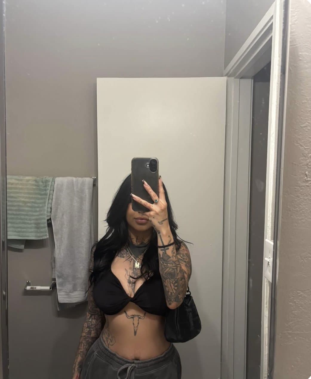 Happy thanksgiving. Tatted up latina bbc slut from socal