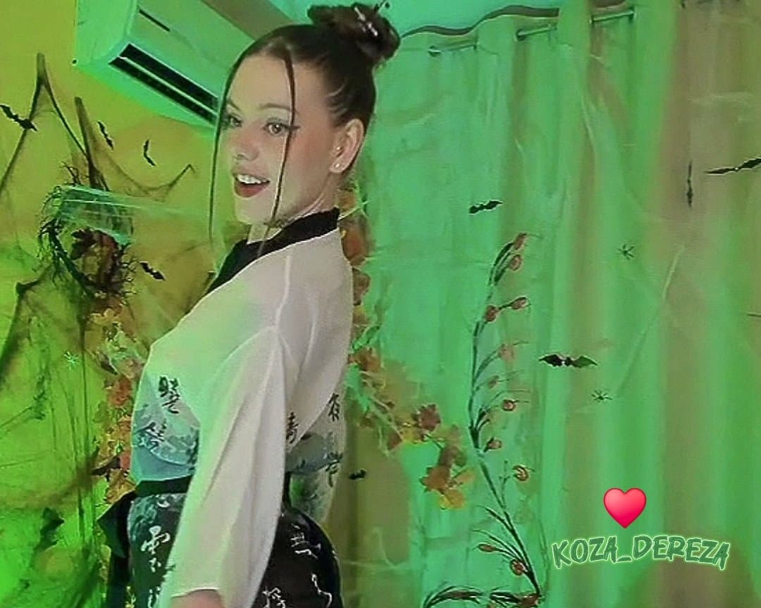 BLONDE beauty live stream