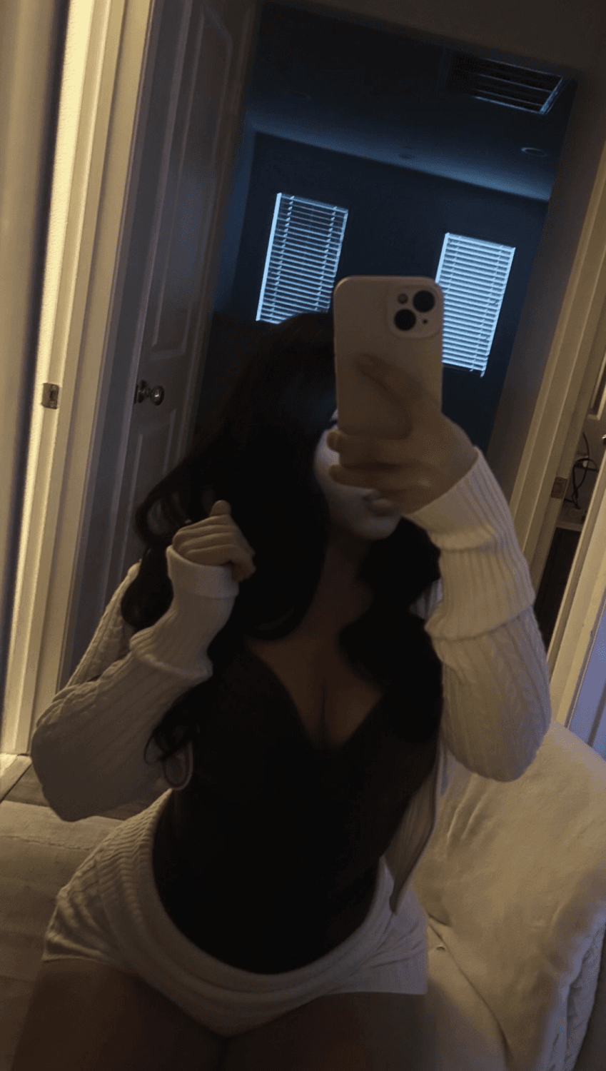 latina teen with a fat ass butt Dahlia