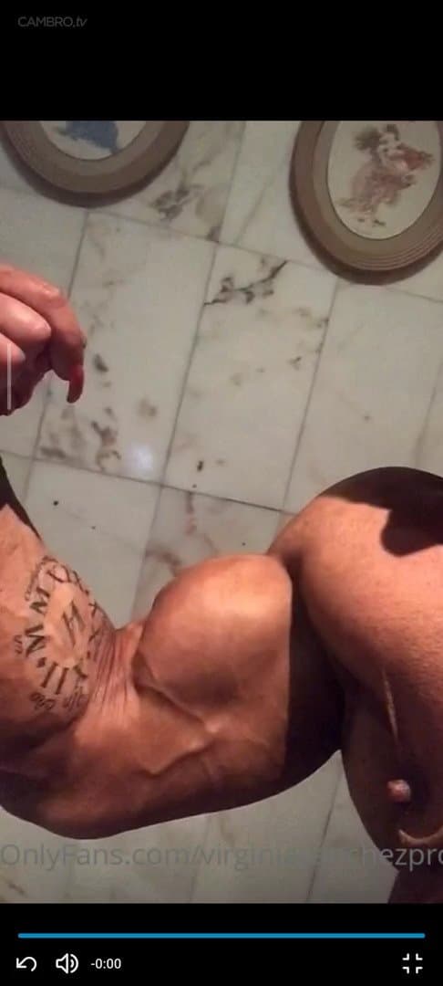 Shocking muscular nudes of Mrs Sanchez