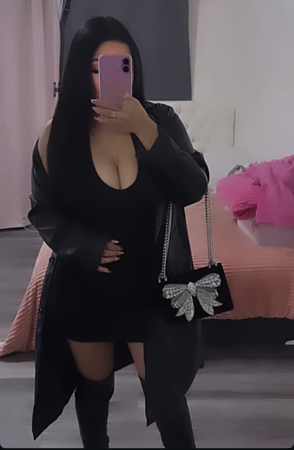 Big tit Latina milf showing toes