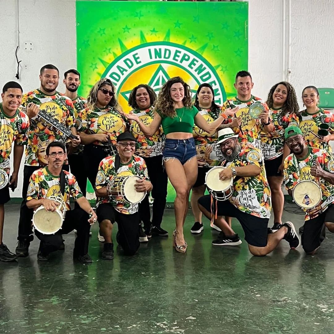 Latina pop icon, anal from BBC bodyguard, cumshot drips into pussy