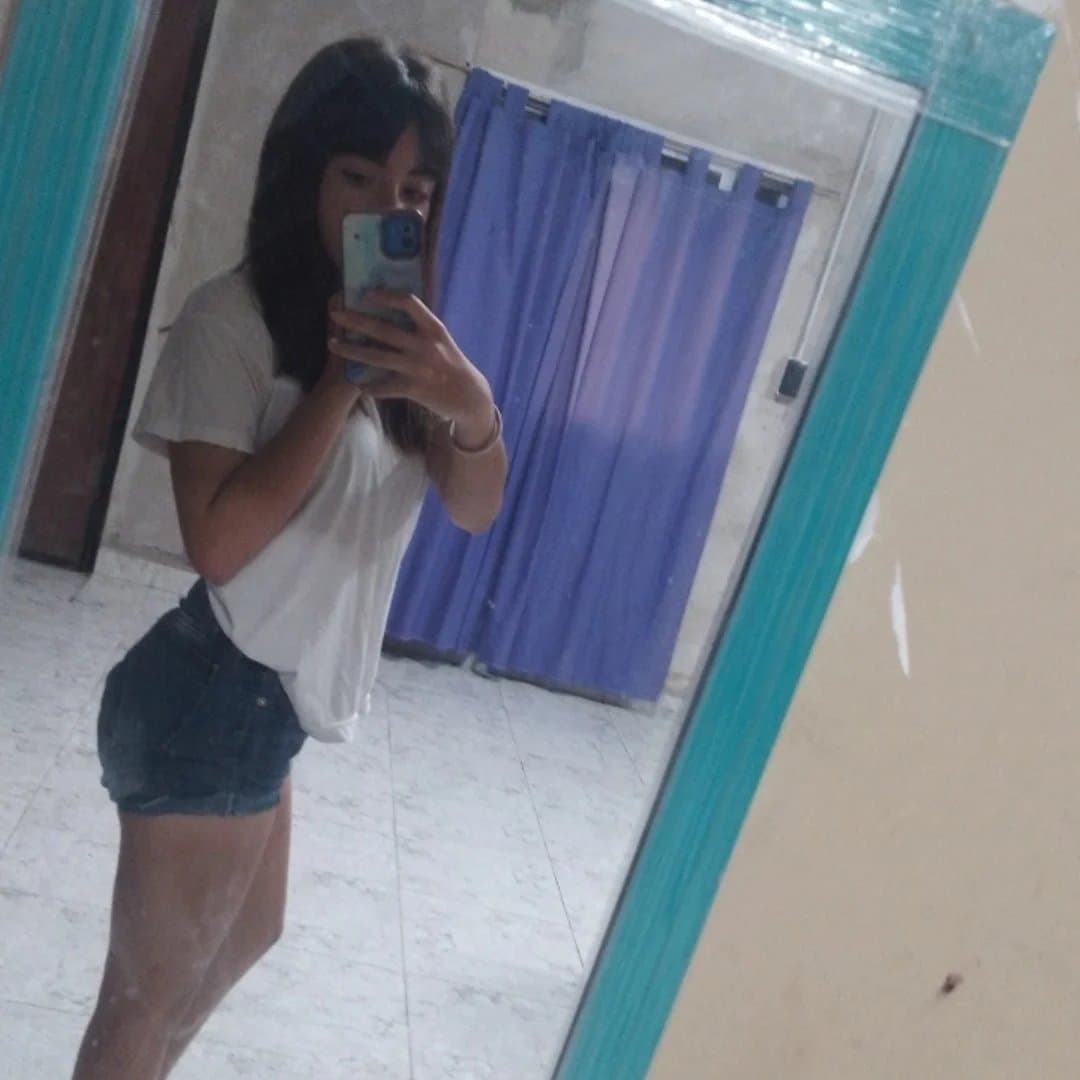 Medina, pendeja argentina 162 seguidores. pfp