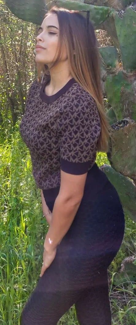 Valentina. Save 4 u & reach 10 repost.