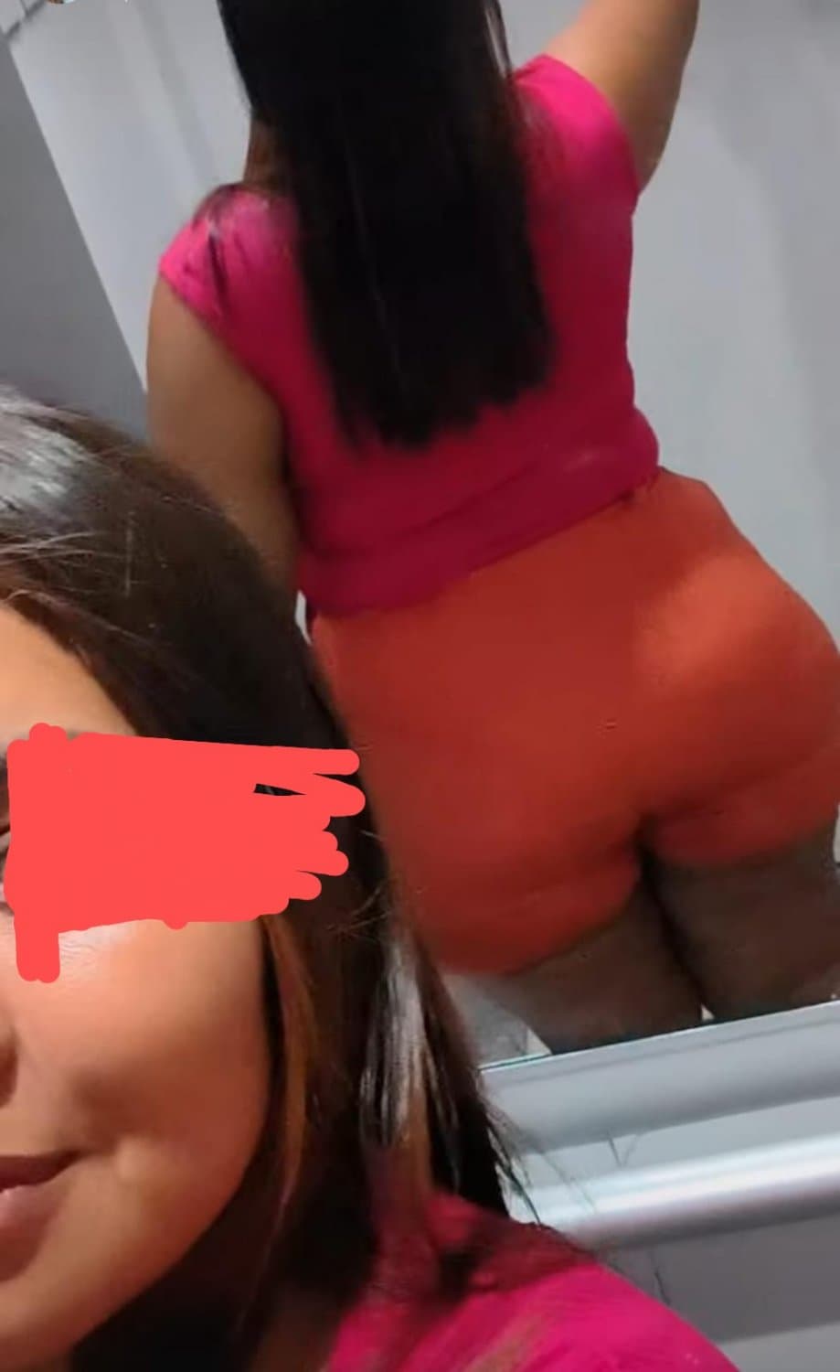 Boa tarde amores, alguém afim de ver minha bundona?